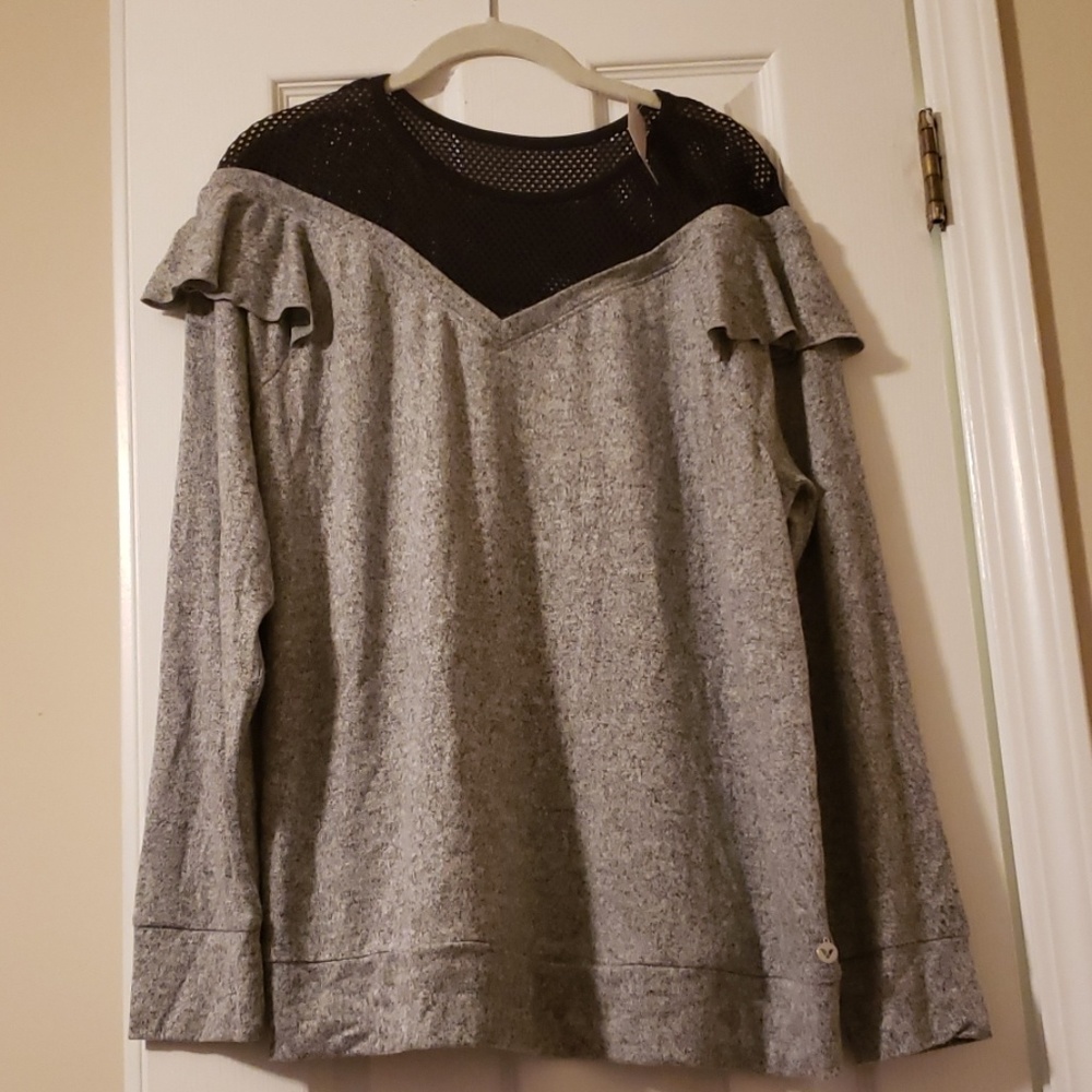NWT LIVI active top